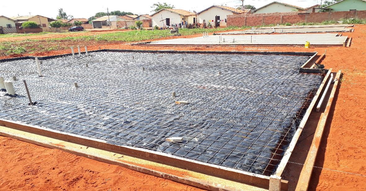 Em Sidrolândia, Governo e Prefeitura dão início a construção de casas
