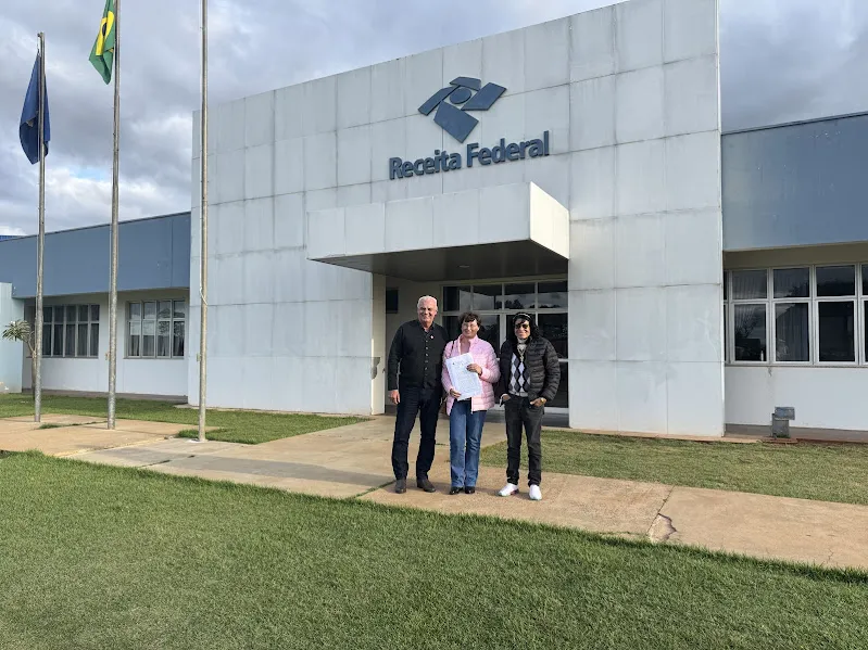 Prefeito de Caracol articula doações de bens apreendidos em visita à Receita Federal de Mundo Novo