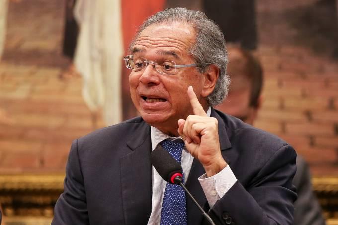 Guedes irá nesta quarta-feira à comissão da reforma
