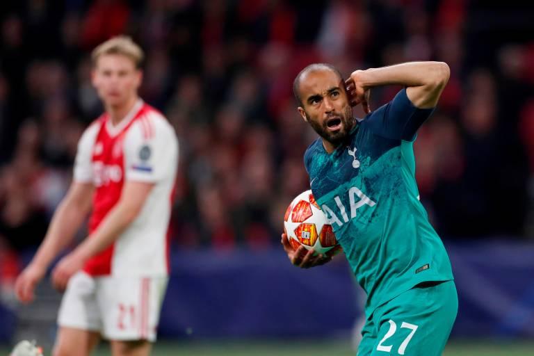 Renegado no PSG, Lucas marca nome na história do Tottenham