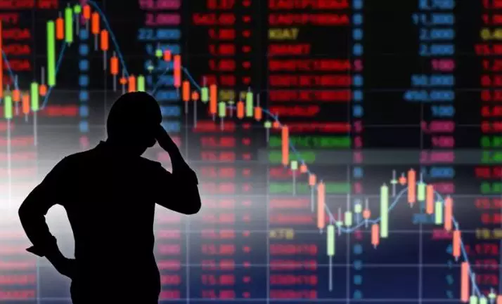 Bolsa de Mumbai fecha em queda de 1%, após queda de avião da Air India