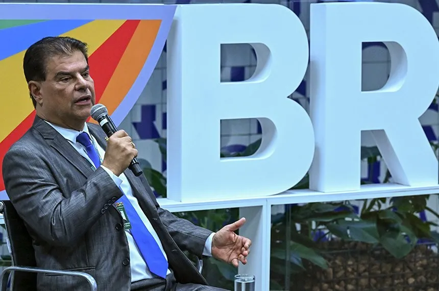 Em mais uma ação do tapa-buraco, Nelsinho será julgado em denúncia que cobra R$ 204 milhões