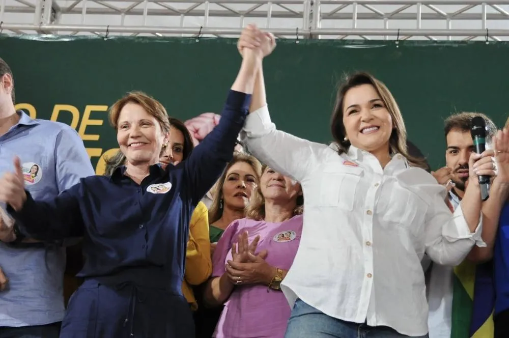 Madrinha de Adriane Lopes, Tereza Cristina volta a ser cotada como candidata a vice-presidente