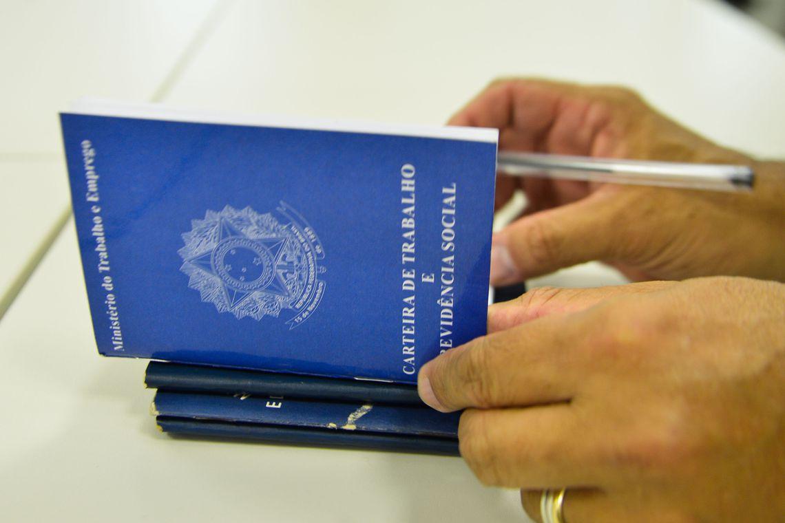 Taxa de desemprego cresce em 14 estados