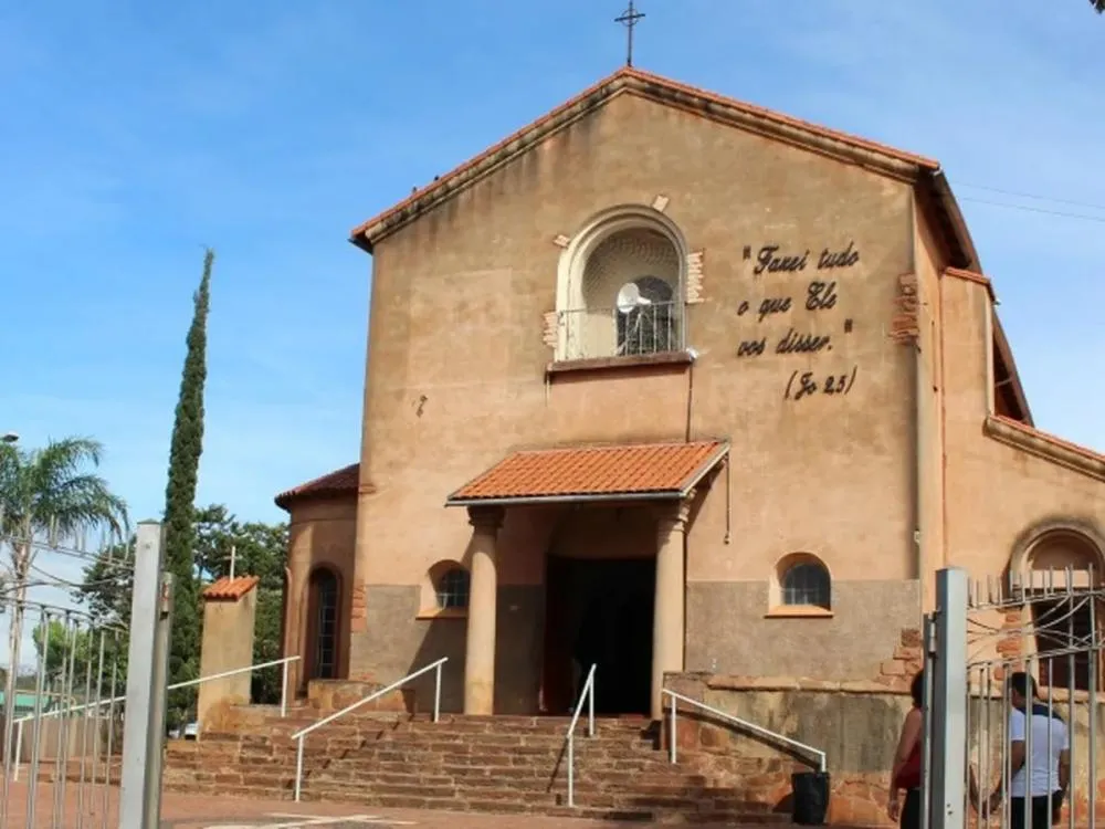 Juiz manda bloquear contas para empresa de energia solar pagar R$ 11,9 mi à Arquidiocese