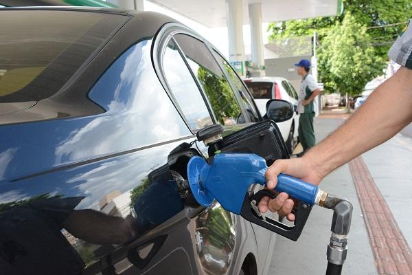 Litro da gasolina será vendido a R$ 2,50 no sábado na capital