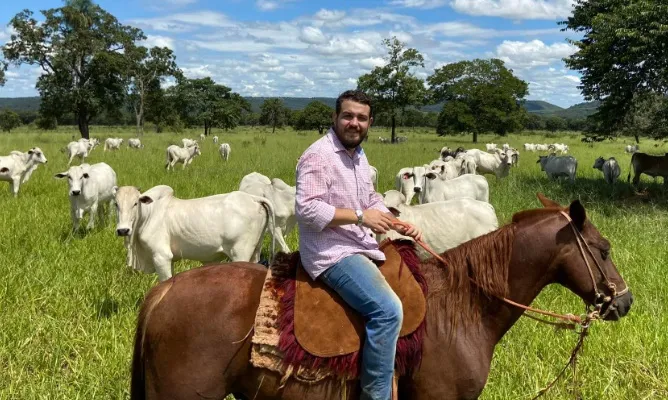 Pai comprava gado com dinheiro da propina e frigorífico pagava Claudinho, aponta MPE