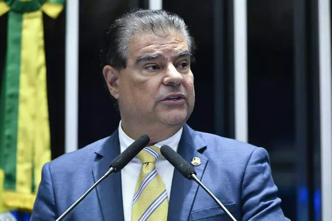 Missão diplomática é caminho mais sensato, diz Nelsinho sobre tarifa de 50% imposta por Trump ao Brasil