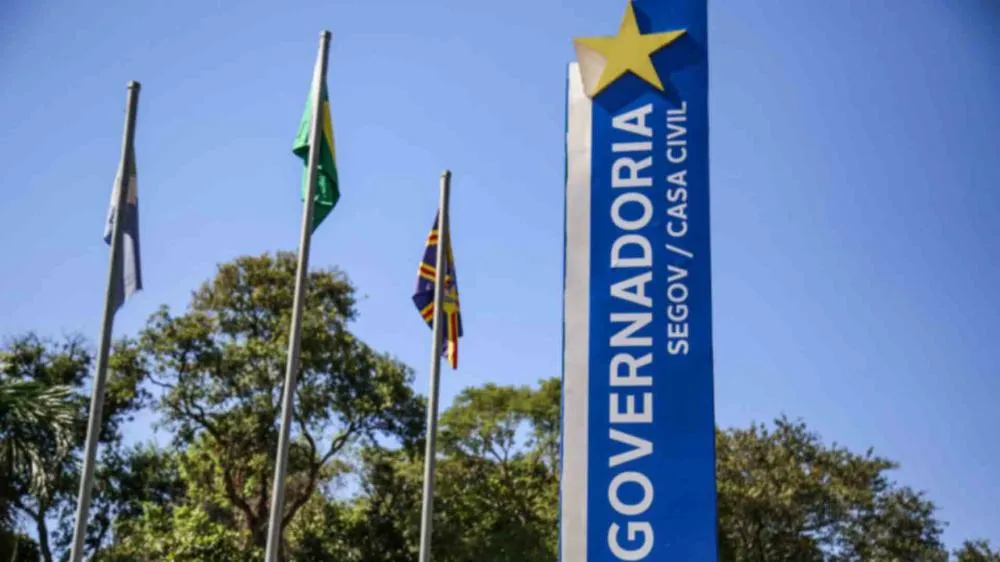 Riedel assina autorização para construção de casas às comunidades ribeirinhas