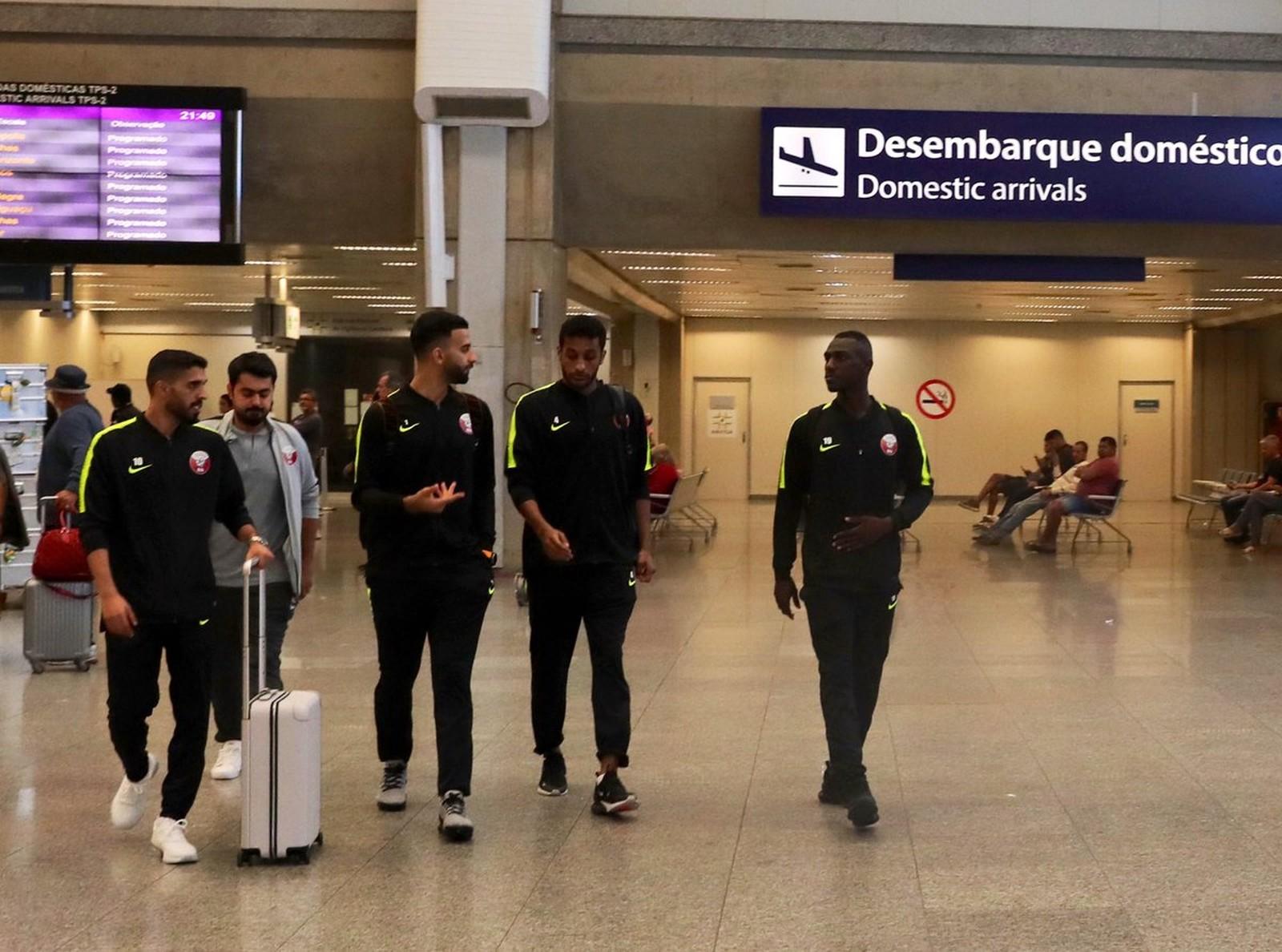 Os primeiros: seleção do Catar desembarca no Brasil para a disputa da Copa América