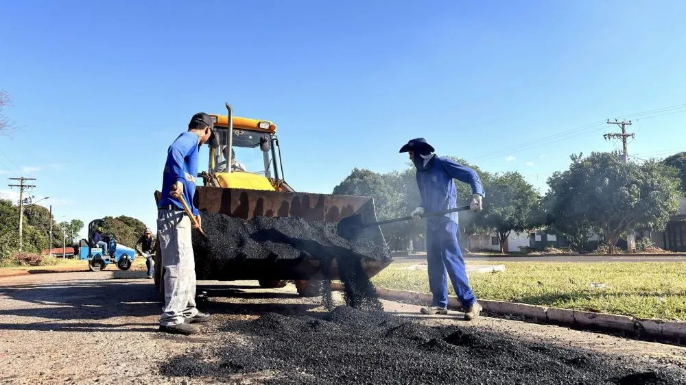 Prefeitura de Jardim inicia operação tapa-buracos com aplicação de 12 toneladas de asfalto