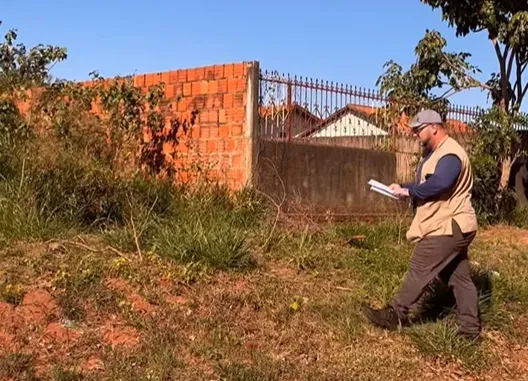 Jardim intensifica combate ao Aedes e aplica multas por terrenos irregulares