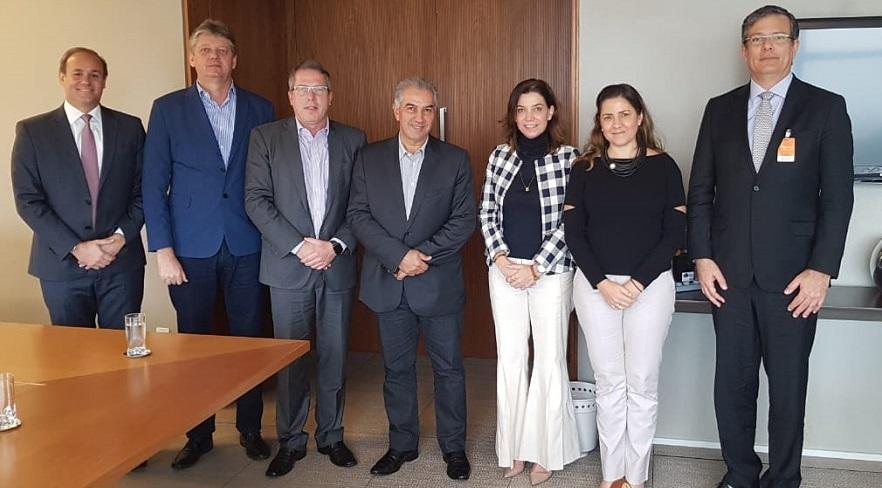 Governador obtém da Atvos garantia de manutenção de investimentos em MS