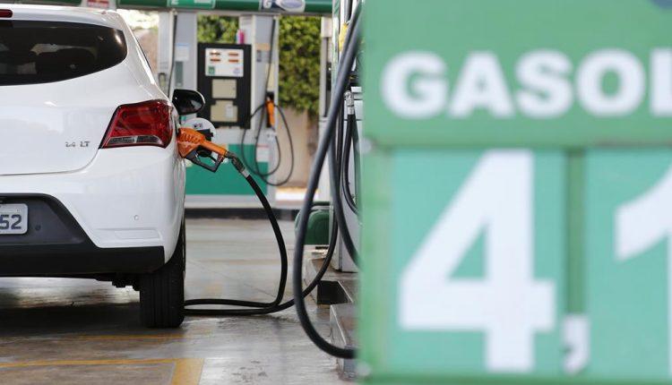 Gasolina já é vendida a R$ 4,09 na Capital