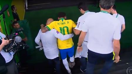 Neymar é cortado da seleção para a Copa América por lesão no tornozelo