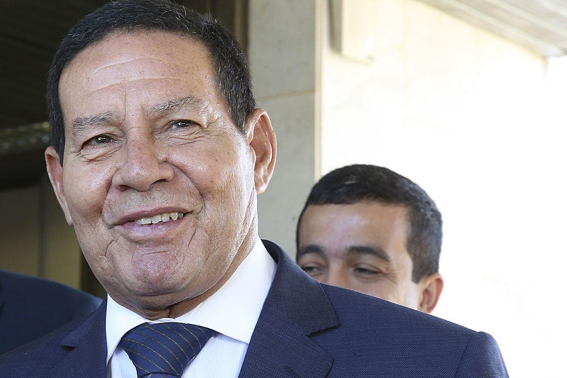 Mourão: moeda única seria avanço para países