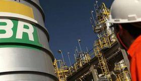 Cade deve dar aval à venda de refinarias da Petrobrás