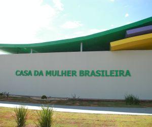 Mulher é estrangulada com lençol em condomínio