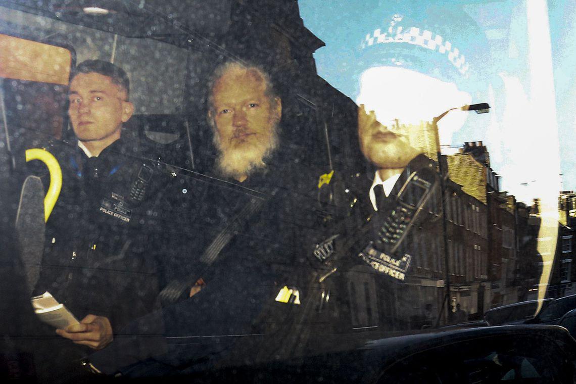 EUA pedem ao Reino Unido extradição de Assange