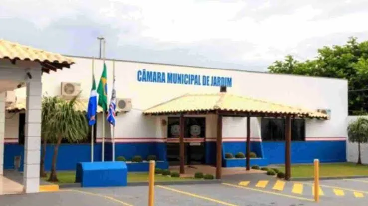 Câmara Municipal realiza sessão itinerante na Escola Chaquib Kadri em Jardim