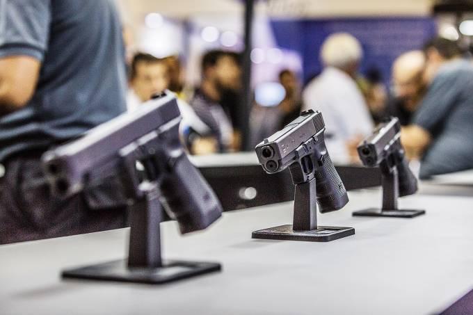 Senado analisa projeto que derruba decreto sobre armas