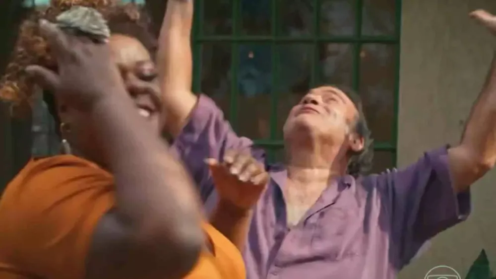 Sem querer? Intervalo da Globo ‘comemora’ condenação de Bolsonaro e viraliza: ‘Obrigado, Deus’