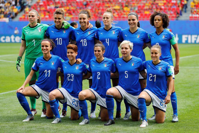 Copa feminina define últimas vagas para semifinal