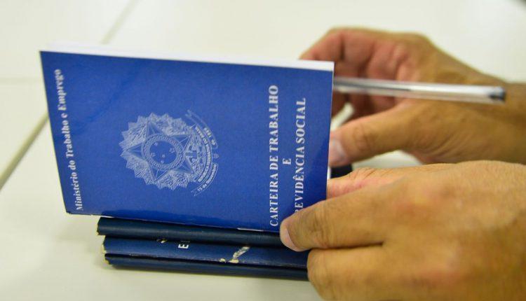 Pequenas empresas garantem saldo positivo de empregos