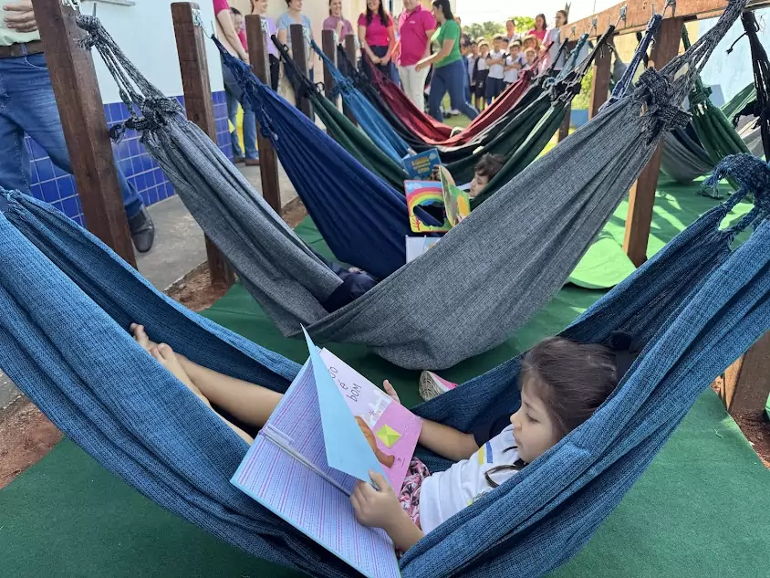 Prefeitura e Sicredi inauguram Redário Literário em Caracol