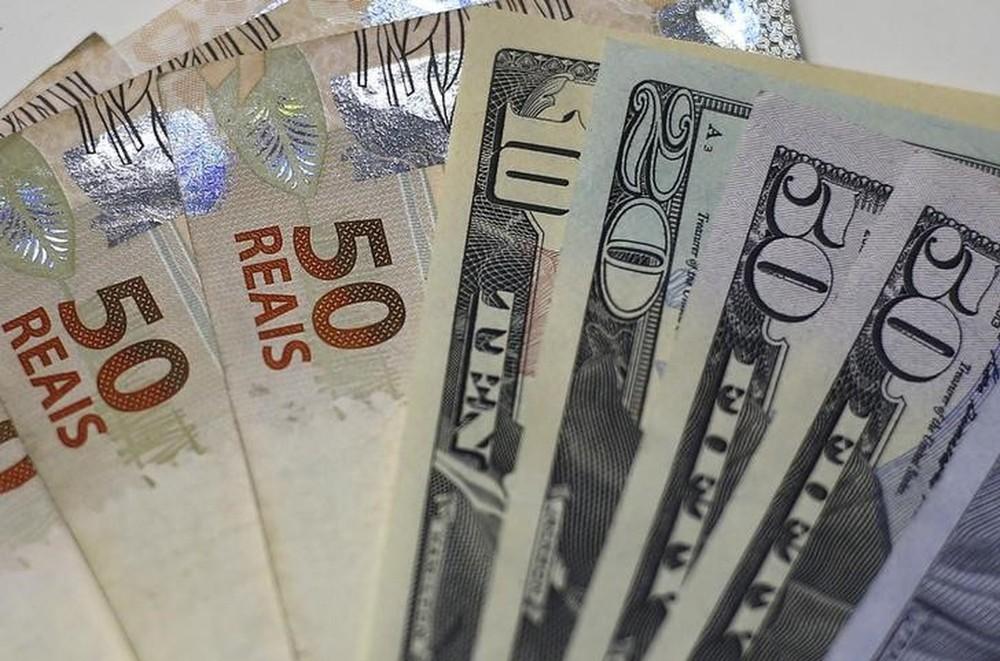 Votação da reforma fecha dólar abaixo de R$ 3,80