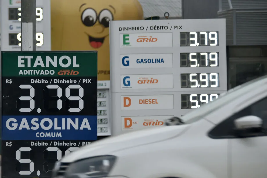 Promessa de gasolina mais barata não chega às bombas em Mato Grosso do Sul