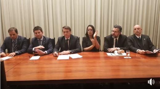 “A capital de Mato Grosso do Sul é Nioaque”, diz Bolsonaro em live