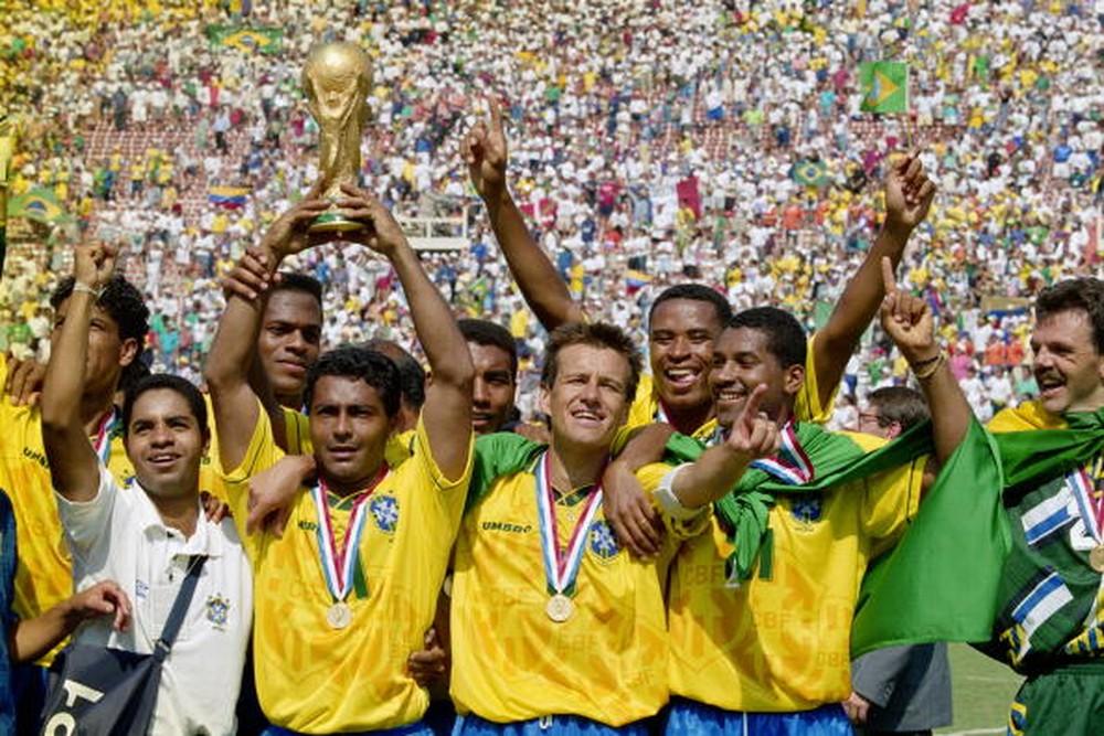 Jogadores barram CBF em festa do tetra