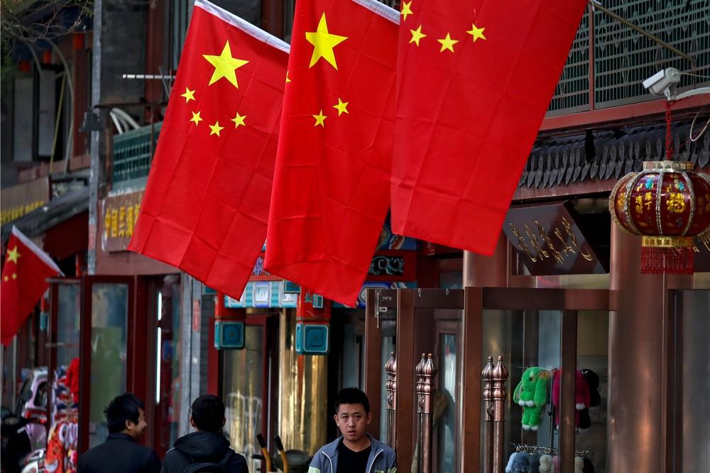 PIB da China desacelera: menor em 27 anos