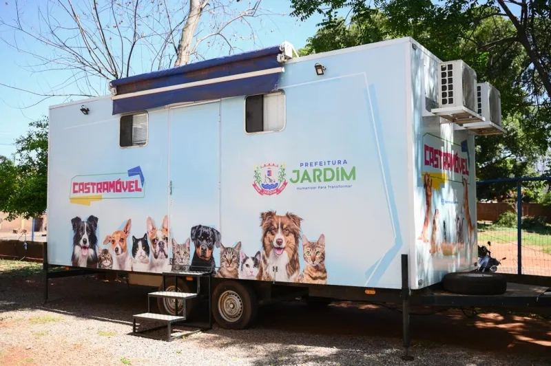 Castramóvel realiza atendimentos na região da Cohab Aeroporto em Jardim