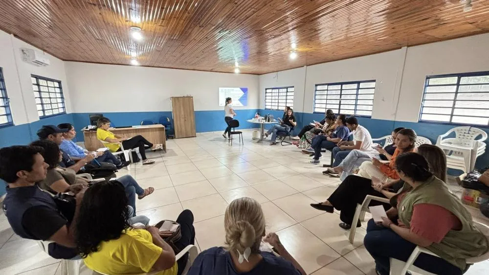 Equipe da ESF 2 participa de reunião do Planifica SUS em Jardim