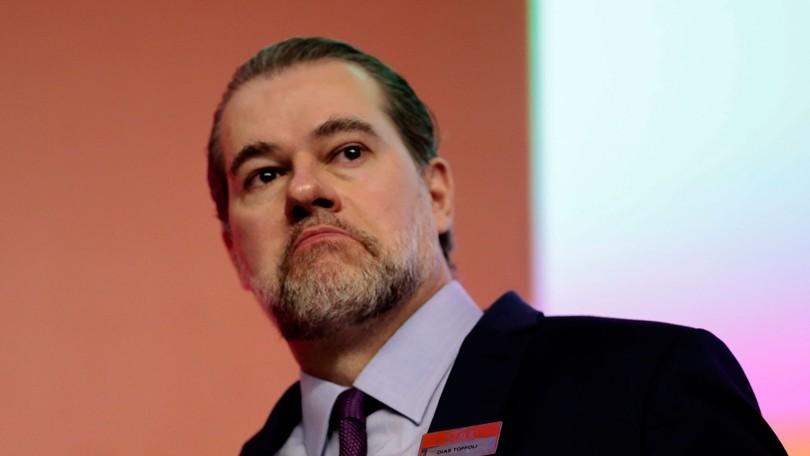 Presidente do STF diz que 'se tudo vai parar no Supremo, é o fracasso da sociedade, não a solução'