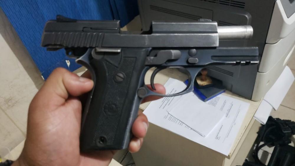 Exército veta fuzil para civis e libera pistolas 9 mm e .45