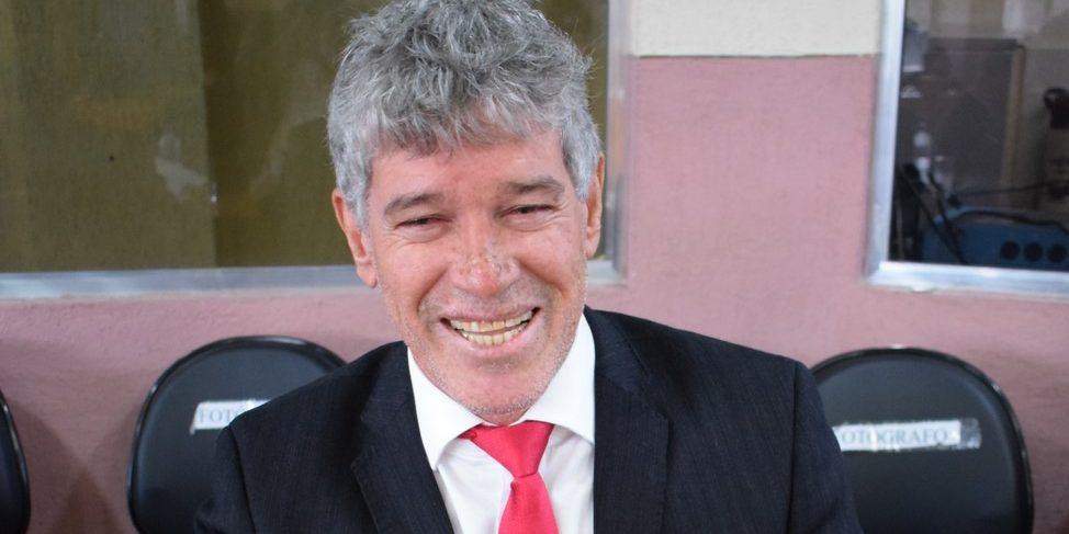 Vereador e filho são mortos a tiros em casa no RJ