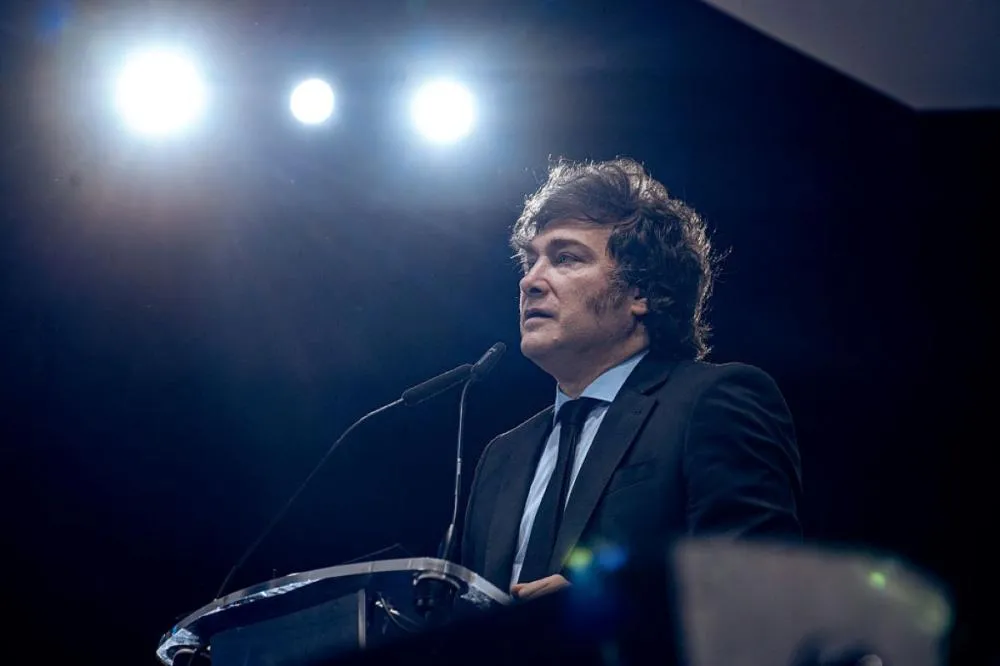 “Viva a liberdade, caralho”: Milei reage a ataques dos EUA à Venezuela