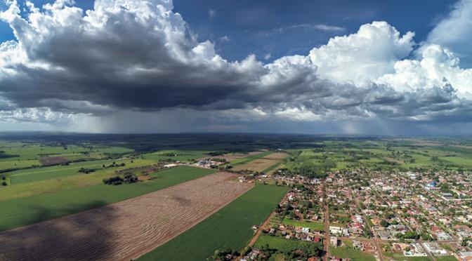 Apesar da instabilidade, meteorologia prevê calor de 40°