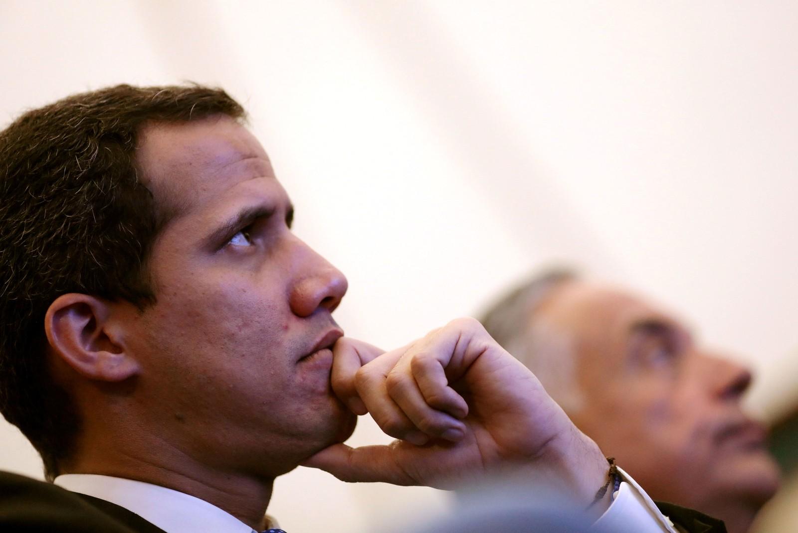 Procuradoria venezuelana anuncia investigação contra Guaidó por traição