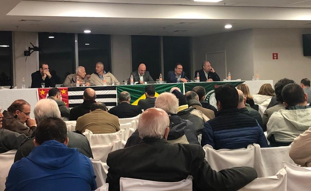 Após polêmica, presidente do Conselho do Palmeiras mantém apoio a Maurício Galiotte