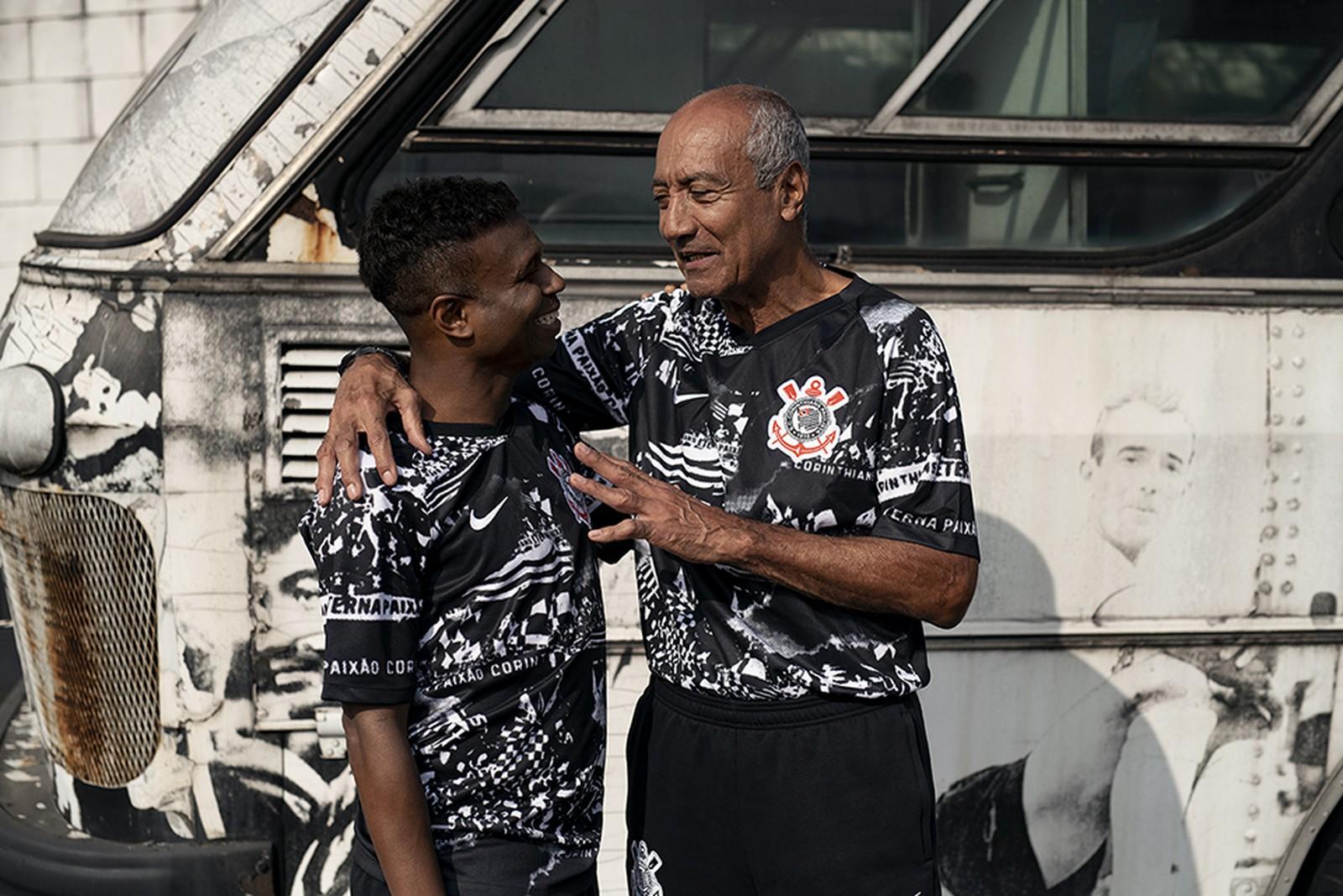 Corinthians lança nova terceira camisa em homenagem às invasões históricas