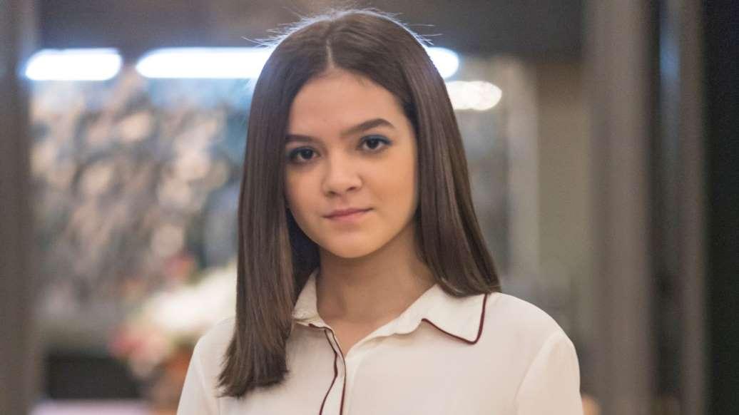 'A Dona do Pedaço': pedófilo dá lingerie para Cássia durante encontro em hotel