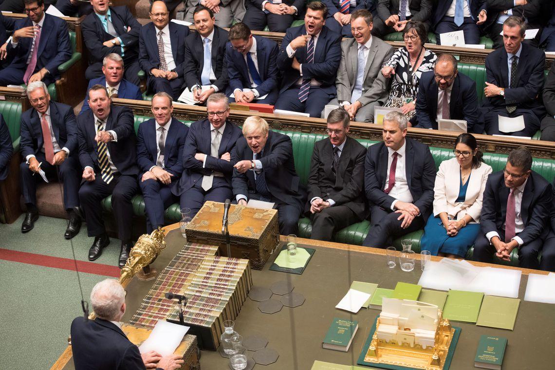 Câmara dos Lordes aprova lei para bloquear Brexit