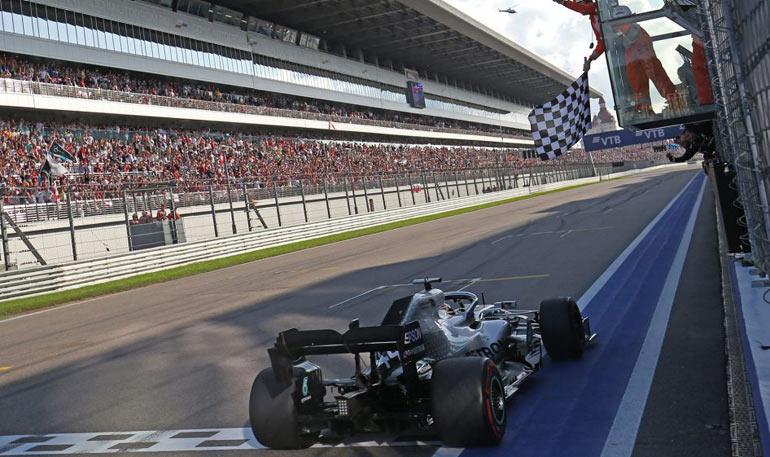 Na Rússia, Hamilton volta a vencer na Fórmula 1