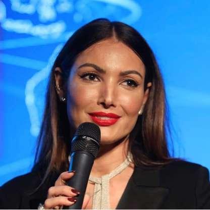 Patrícia Poeta estaria negociando com a Record para apresentar o 