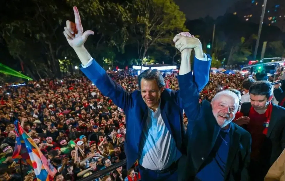 Lula e Haddad em campanha em 2022. (Foto: Divulgação)