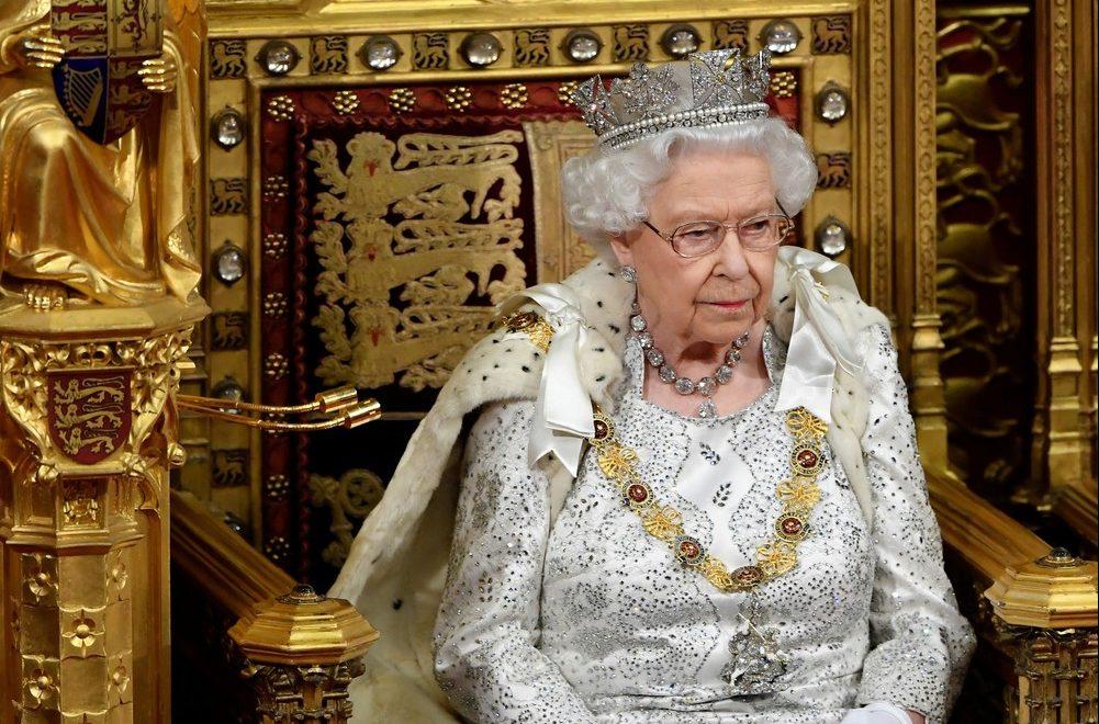 Rainha Elizabeth II diz que Brexit em 31 de outubro é prioridade do governo britânico